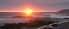 Hermanus Accommodation - Hermanus Guest Houses - Hermanus Beach Villa in Hermanus