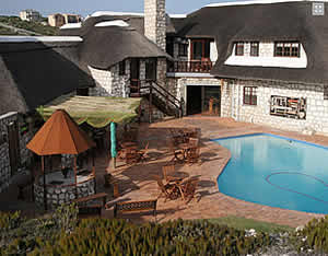 Anglers Rest Lodge pool and entertainment area