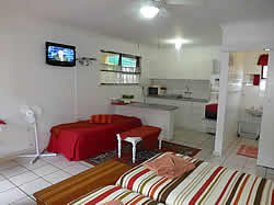 Lekkerbly Guest House Accommodation  option of self-catering or B&B accommodation in Bellville 