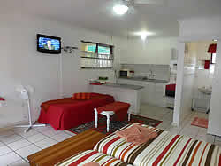 Lekkerbly Guest House Accommodation option of self-catering or B&B accommodation in Bellville