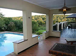 Aloe and Elephant Lodge offers luxury game farm accommodation close to Grahamstown