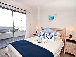 Dolphin House 3 bedroom holiday apratment for luxury family accommodation in Hermanus