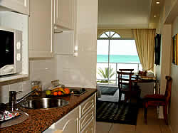 Affordable luxury sea view accommodation Hermanus