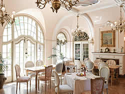 Muizenberg Restaurants - Casa Labia