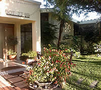 Paarl B&B accommodation at Dot-JJ B & B