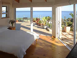 Clifton Accommodation - Western Cape Accommodation - Self catering accommodation in Clifton - Christines Beach Cottage