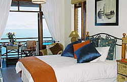 Muizenberg Accommodation - Fishhoek Accommodation - A Whale of a Time